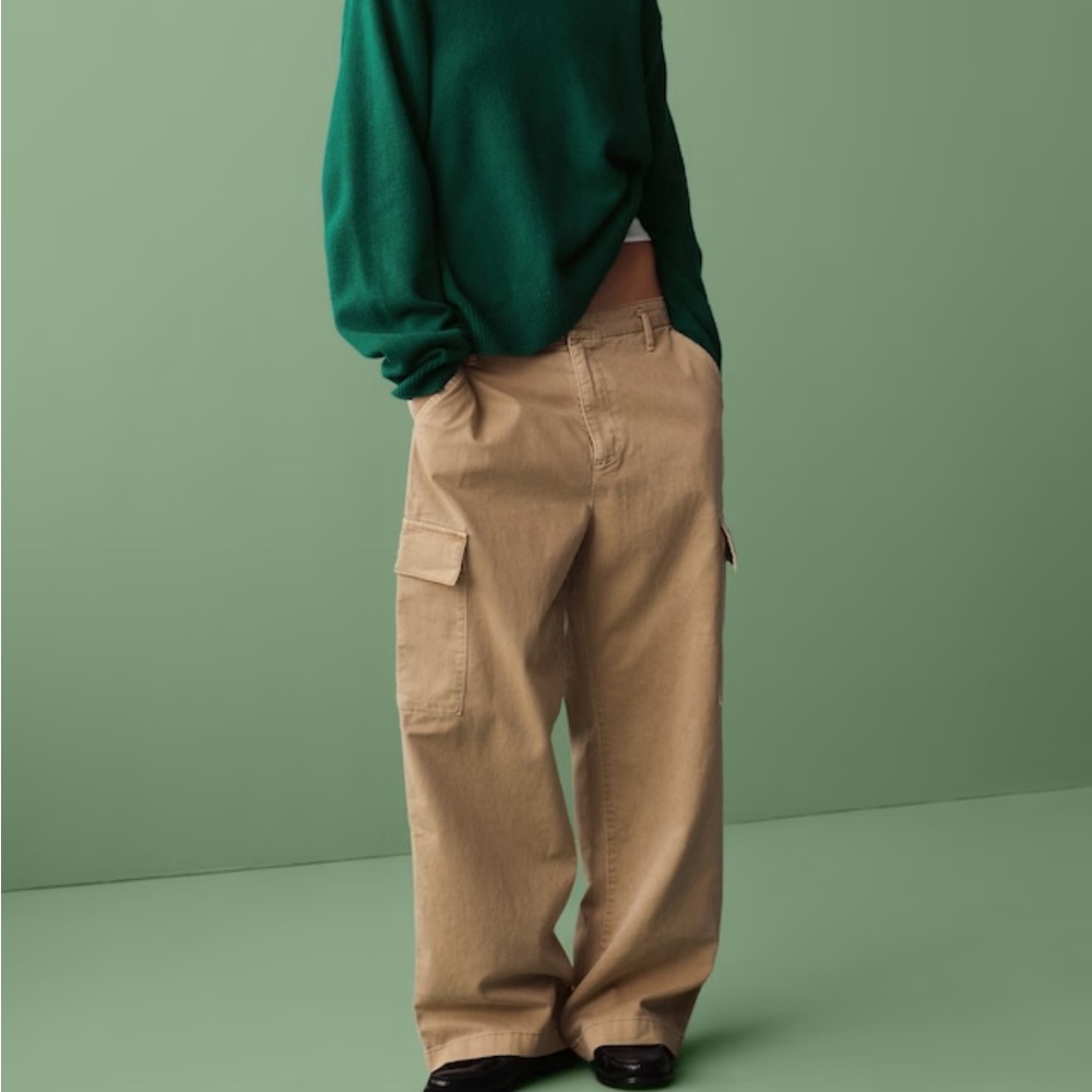 NWT GAP Loose Khaki Cargos in Mojave Tan Sz 4 Tall